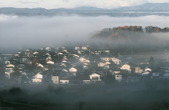 9-10霧に沈む街