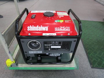 発電機