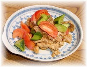 キュウリ・トマトと豚肉の炒め物