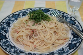 梅干しと玉ねぎの冷製パスタ