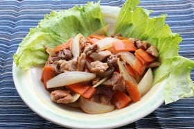 豚肉と新タマネギのオイスターソース炒め