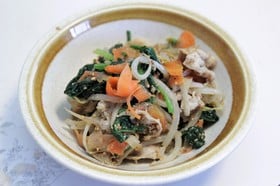 野菜と豚肉の和え物