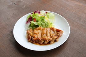鶏の黒酢照り焼き
