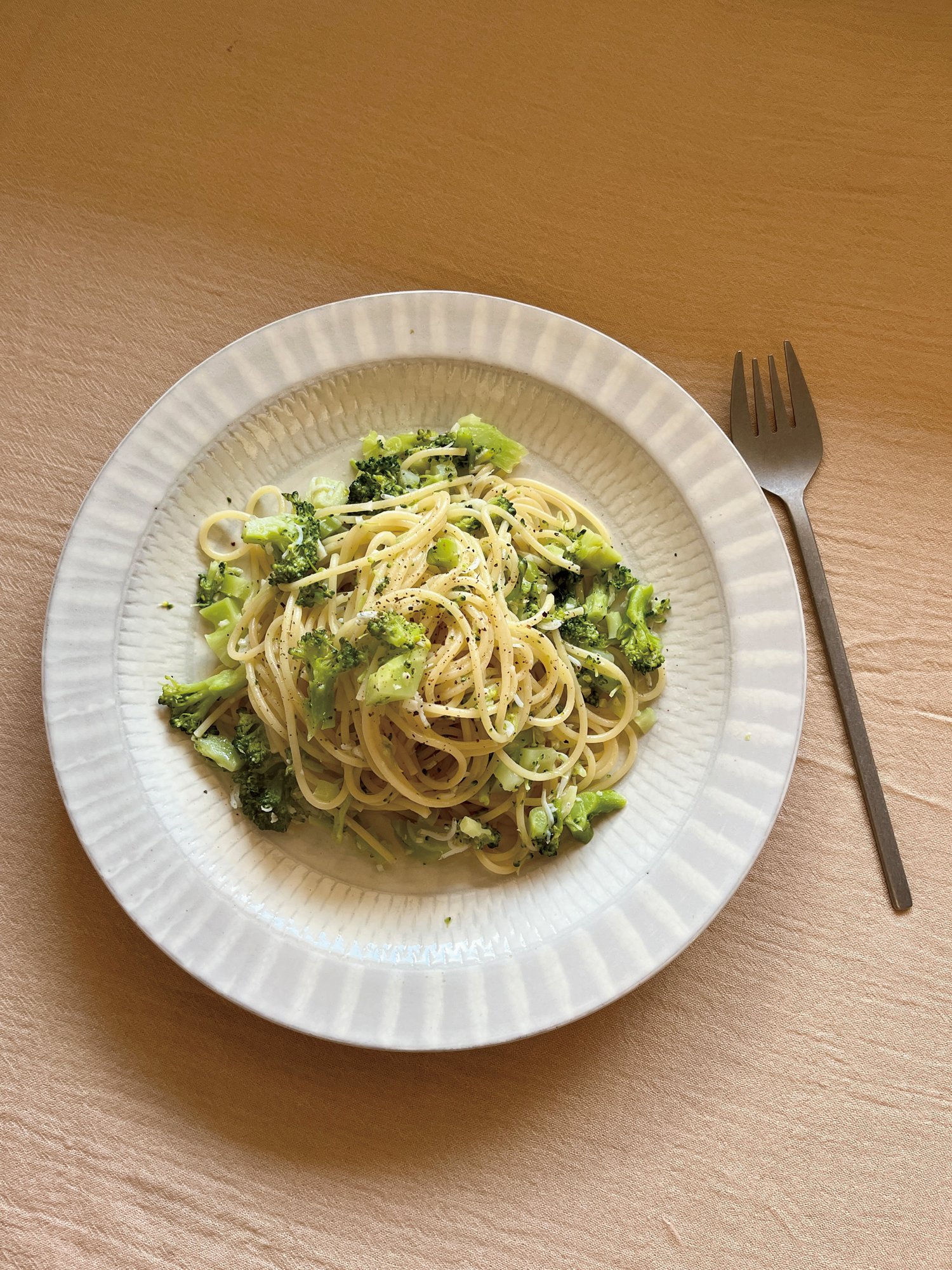 p26_hitosara_2602_01